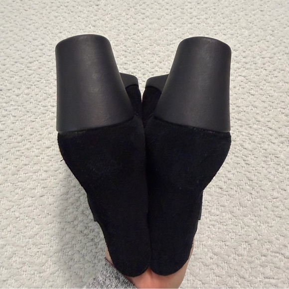 Crocs Leigh Wedge Suede Chelsea Boot Women’s Size 9 - Picture 6 of 7